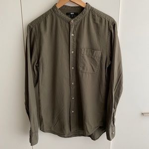 Uniqlo Collarless Button Down Shirt in Khaki Green